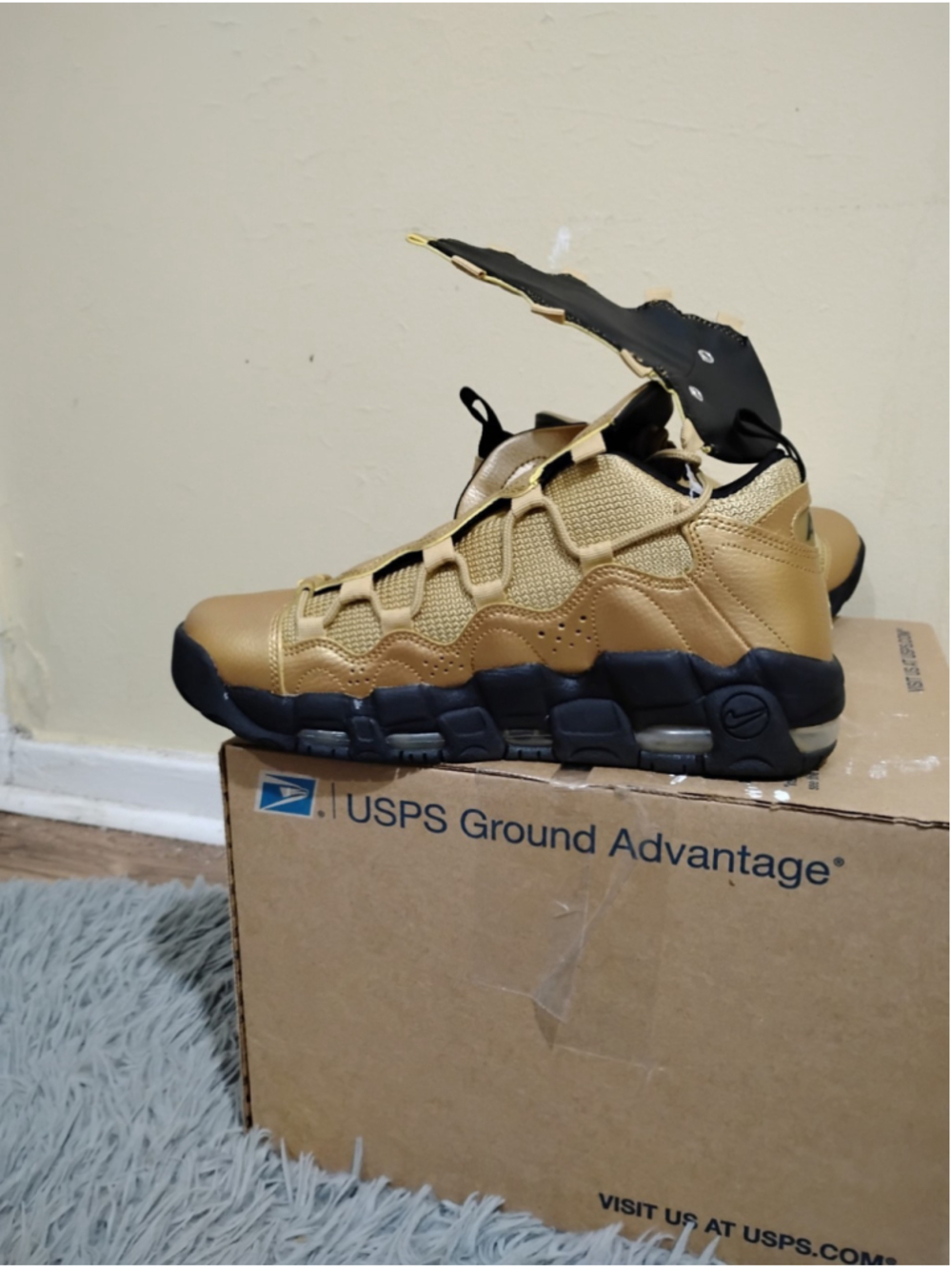 Nike Air More Money Metallic Gold 2018 Men Size 8 Sneakers - AJ2998-700 - Picture 9 of 12